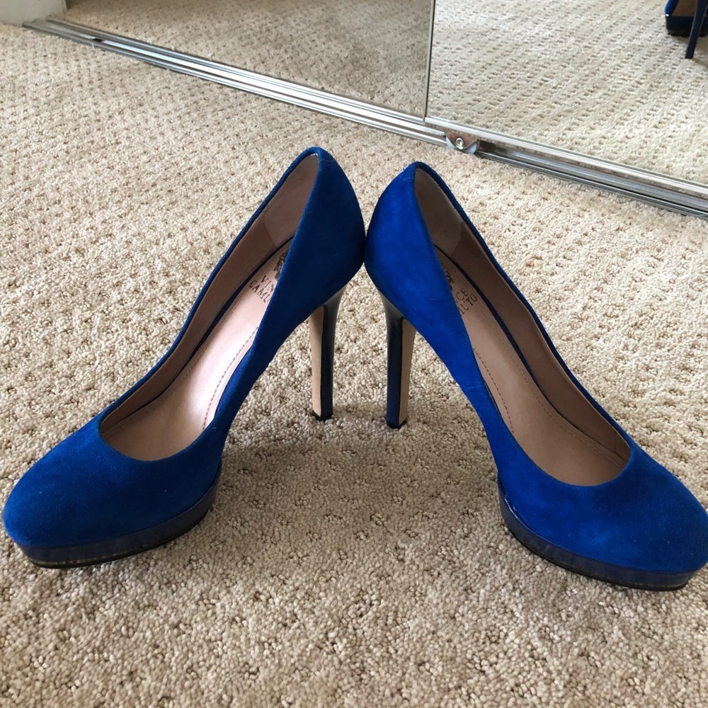 Vince Camuto - Picture 3 of 5